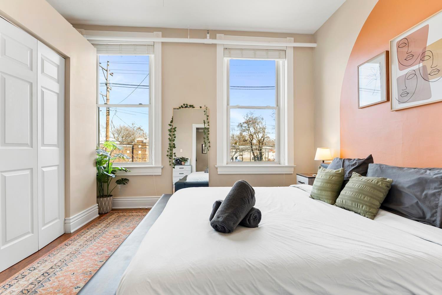Apartment King Sleep8 4bed 3br 2ba Swepson Domestique Louisville